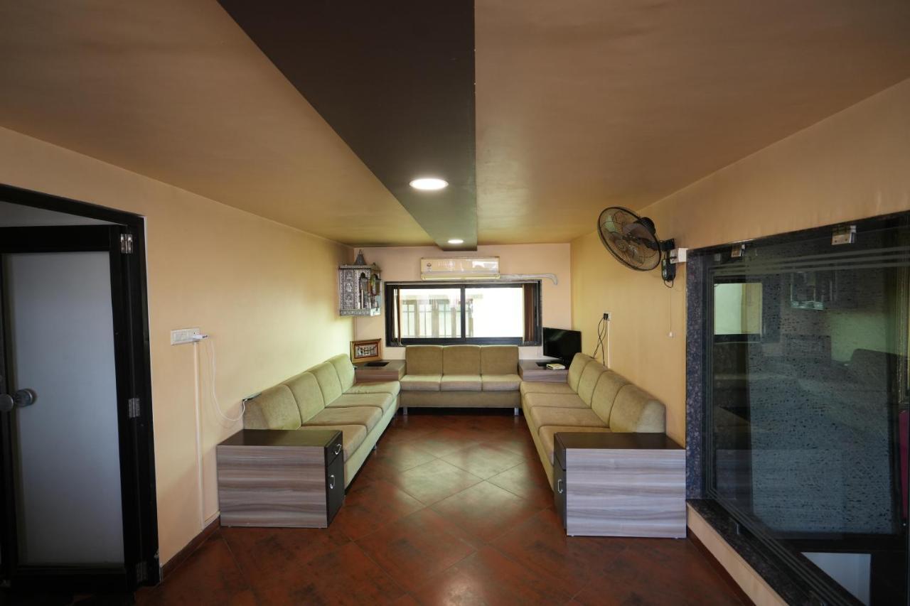 Hotel Ravi Residency Nadiād Exteriér fotografie